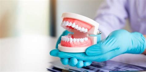 Pustiso: Paraan Para Maiwasan Ang Bad Breath .
